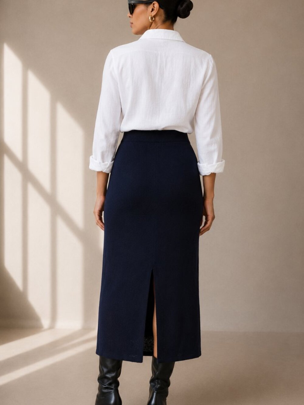 St. John Basics Santana Knit Midi Skirt Navy Blue Size 14 Vintage - Picture 2 of 5
